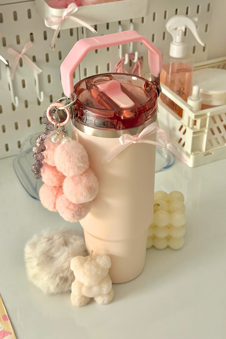 The IceFlow™ Flip Straw Tumbler Pink | 850ml